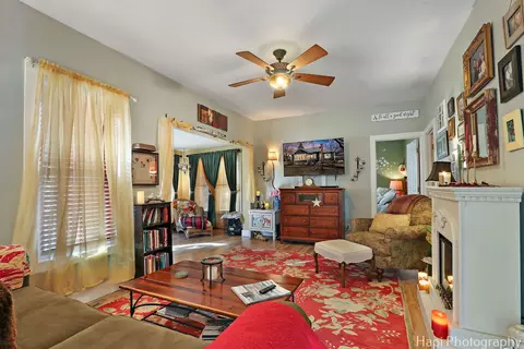 Living - 300 E Blackman St, Harvard, IL 60033 photo 1 of 4