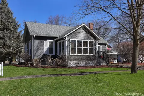Exterior - 300 E Blackman St, Harvard, IL 60033 photo 4 of 8
