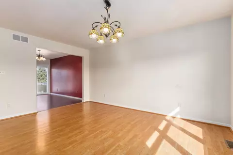 Living - 415 Davidson Dr, Minooka, IL 60447 photo 3 of 3