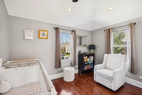 681 Rose Ave, Des Plaines, IL 60016 photo 7
