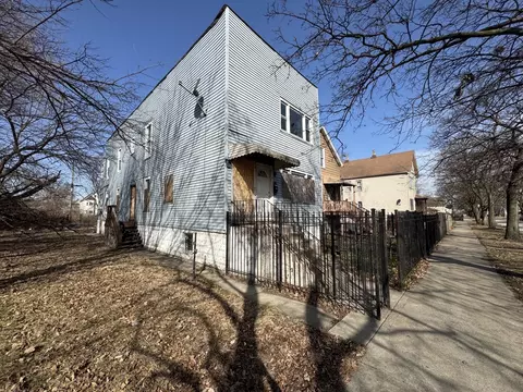Exterior - 5218 S Lowe Ave, Chicago, IL 60609 photo 3 of 4