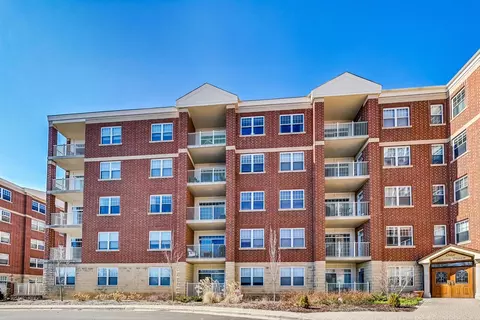 Exterior - 1 Itasca Pl #410, Itasca, IL 60143 photo 3 of 12