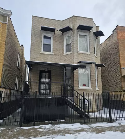 1033 N Ridgeway Ave, Chicago, IL 60651