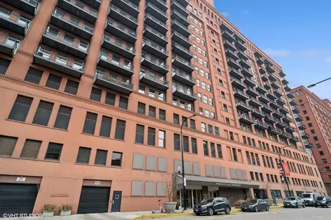 165 N Canal St #1030, Chicago, IL 60606