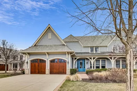 1770 Westbridge Cir, Lake Forest, IL 60045