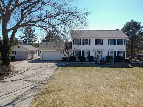 28 W351 Judith Ct, West Chicago, IL 60185