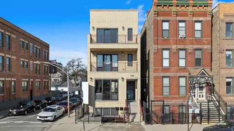 1300 N Cleaver St #1, Chicago, IL 60642