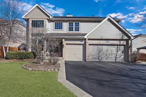 1135 Hadley Cir, Gurnee, IL 60031