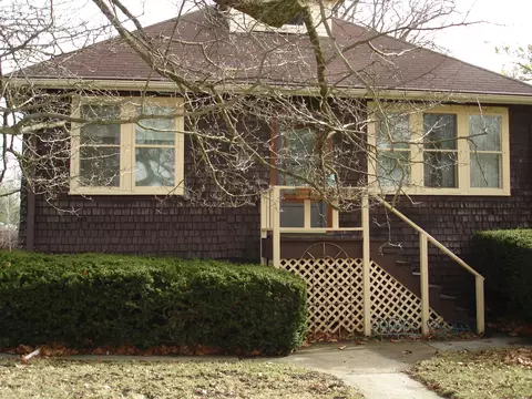 206 N Charleton St, Willow Springs, IL 60480