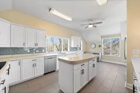 1409 Matanuska Trl, Mchenry, IL 60050 photo 15