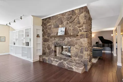 1409 Matanuska Trl, Mchenry, IL 60050 photo 6