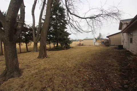 Exterior - 1832 Root St, Crest Hill, IL 60403 photo 3 of 7