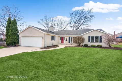 1616 Emerson Ct, Wheaton, IL 60189