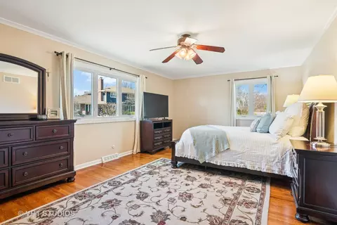 Bedroom - 1616 Emerson Ct, Wheaton, IL 60189 photo 1 of 1