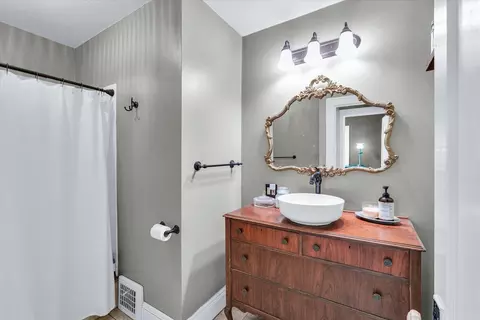 Bath - 207 Willard Ave, Bloomington, IL 61701 photo 1 of 3