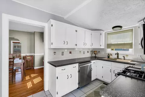 Kitchen - 207 Willard Ave, Bloomington, IL 61701 photo 1 of 5