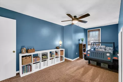 Bedroom - 207 Willard Ave, Bloomington, IL 61701 photo 2 of 4