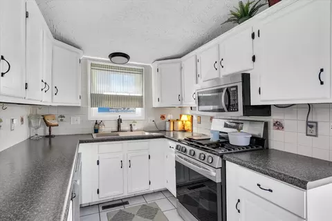 Kitchen - 207 Willard Ave, Bloomington, IL 61701 photo 3 of 5