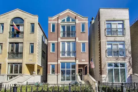3037 N Racine Ave #3, Chicago, IL 60657