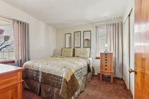 Bedroom - 2807 Ridge Rd, Lansing, IL 60438 photo 3 of 3