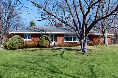 505 Willow Rd, New Lenox, IL 60451