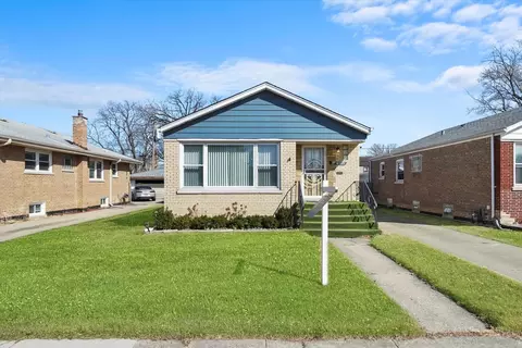8733 S Fairfield Ave, Evergreen Park, IL 60805