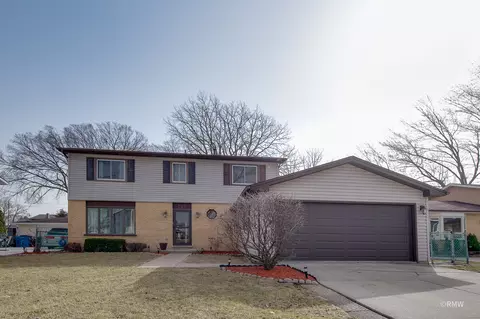 727 N Rumple Ln, Addison, IL 60101