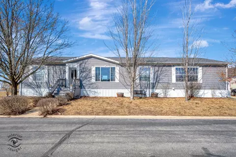 1181 Long Oak, Manteno, IL 60950