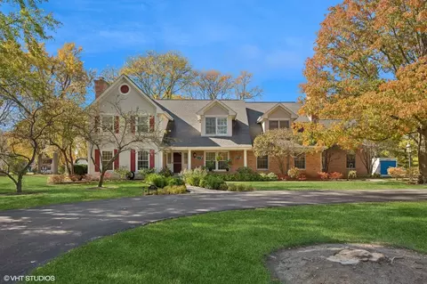 1765 Bowling Green Dr, Lake Forest, IL 60045