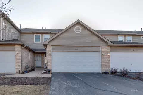 692 N Western Ln, Addison, IL 60101