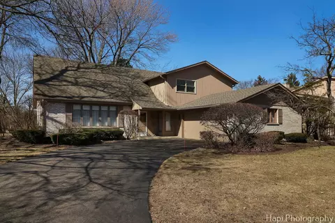 1510 Hemlock Knoll Ter, Northbrook, IL 60062