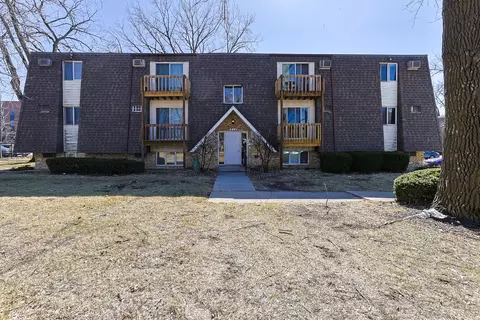 212 Madison St #1A, Joliet, IL 60435