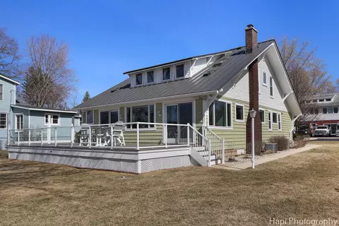 Other - 205 S Emerald Dr, Mchenry, IL 60051 photo 10 of 11
