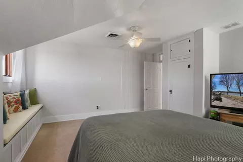 Bedroom - 205 S Emerald Dr, Mchenry, IL 60051 photo 6 of 7