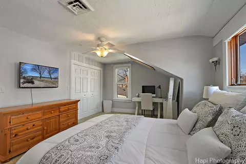 Bedroom - 205 S Emerald Dr, Mchenry, IL 60051 photo 2 of 7