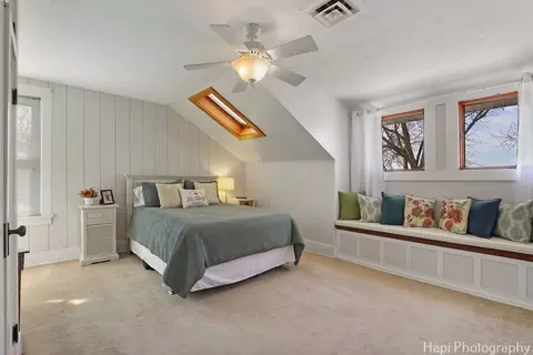Bedroom - 205 S Emerald Dr, Mchenry, IL 60051 photo 5 of 7