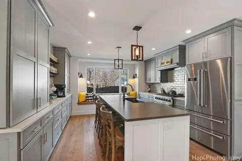 Kitchen - 205 S Emerald Dr, Mchenry, IL 60051 photo 3 of 4