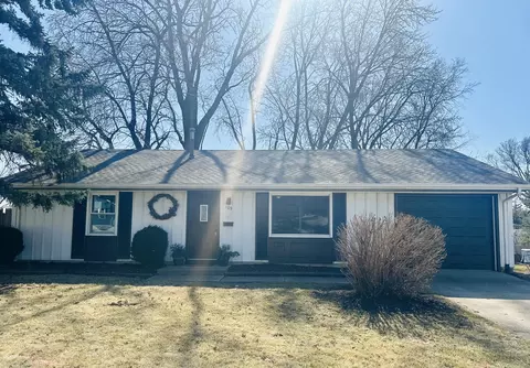 109 Arcadia Ave, Romeoville, IL 60446