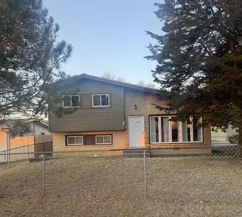 918 Diana Ct, Round Lake Beach, IL 60073
