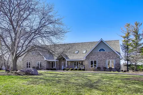 13 Greenbriar Ln, Hawthorn Woods, IL 60047