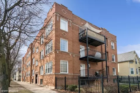 3400 W Sunnyside Ave #2, Chicago, IL 60625