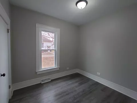 1024 E 12th St, Streator, IL 61364 photo 9