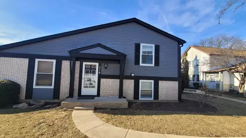516 Inverrary Ln, Deerfield, IL 60015