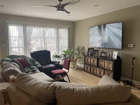 833 North Ave, Aurora, IL 60505 photo 4
