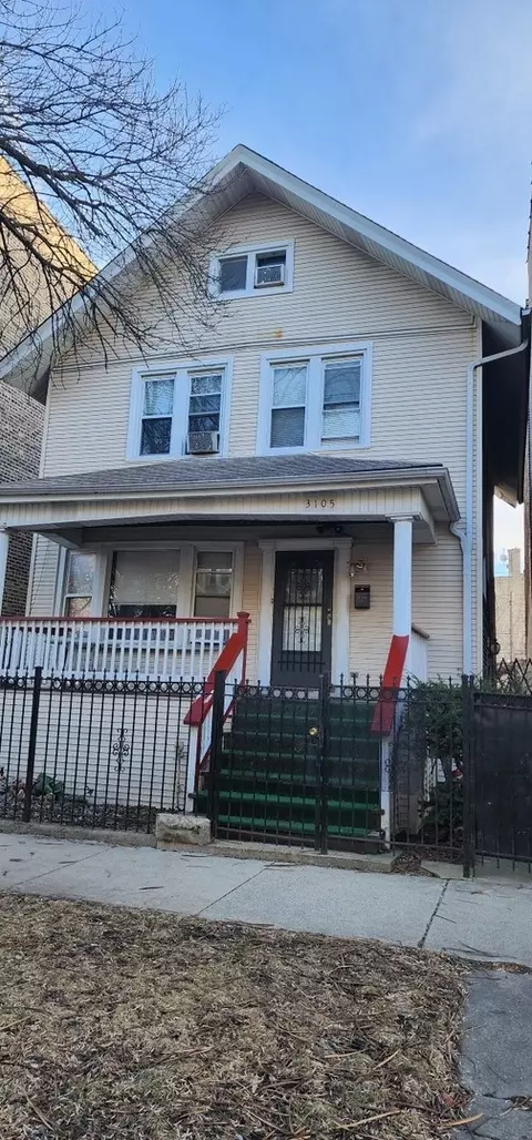 3105 W Leland Ave, Chicago, IL 60625