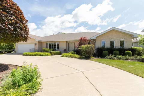 15609 S 82nd Ave, Orland Park, IL 60462