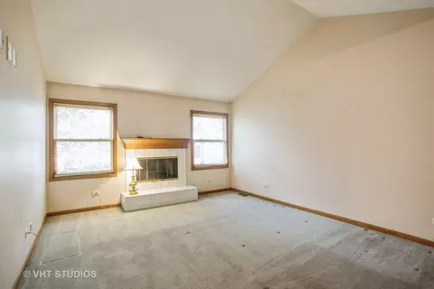 214 S Rush St, Itasca, IL 60143 photo 9