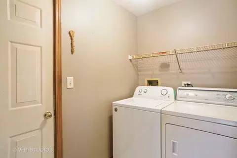 214 S Rush St, Itasca, IL 60143 photo 17