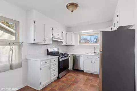 424 S Beverly St, Wheaton, IL 60187 photo 6
