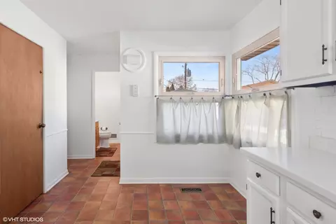 424 S Beverly St, Wheaton, IL 60187 photo 7